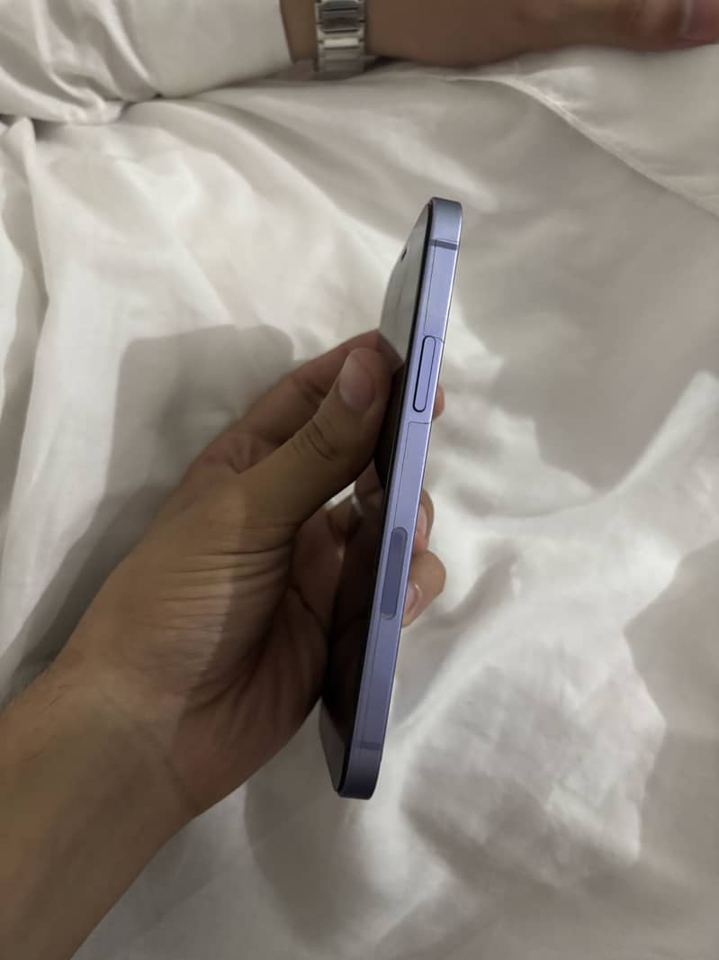 Apple iPhone 12 3