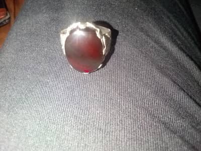 Premium Yemeni aqeeq in a silver ring