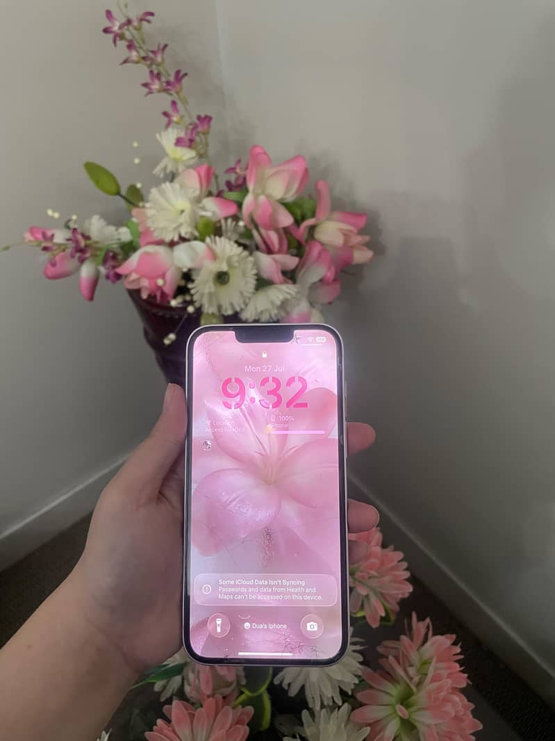 Apple iPhone 13 1