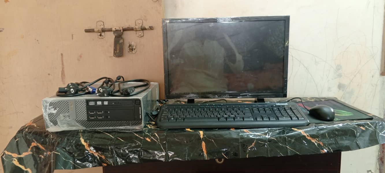 Computer 0