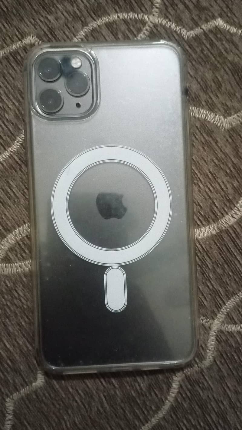 Apple iPhone 11 Pro Max 2