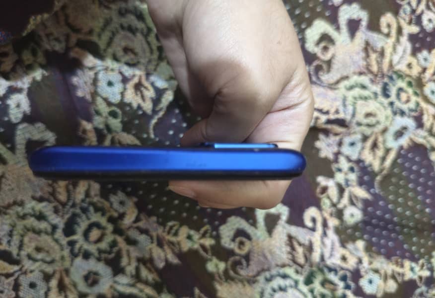 OPPO A54 4