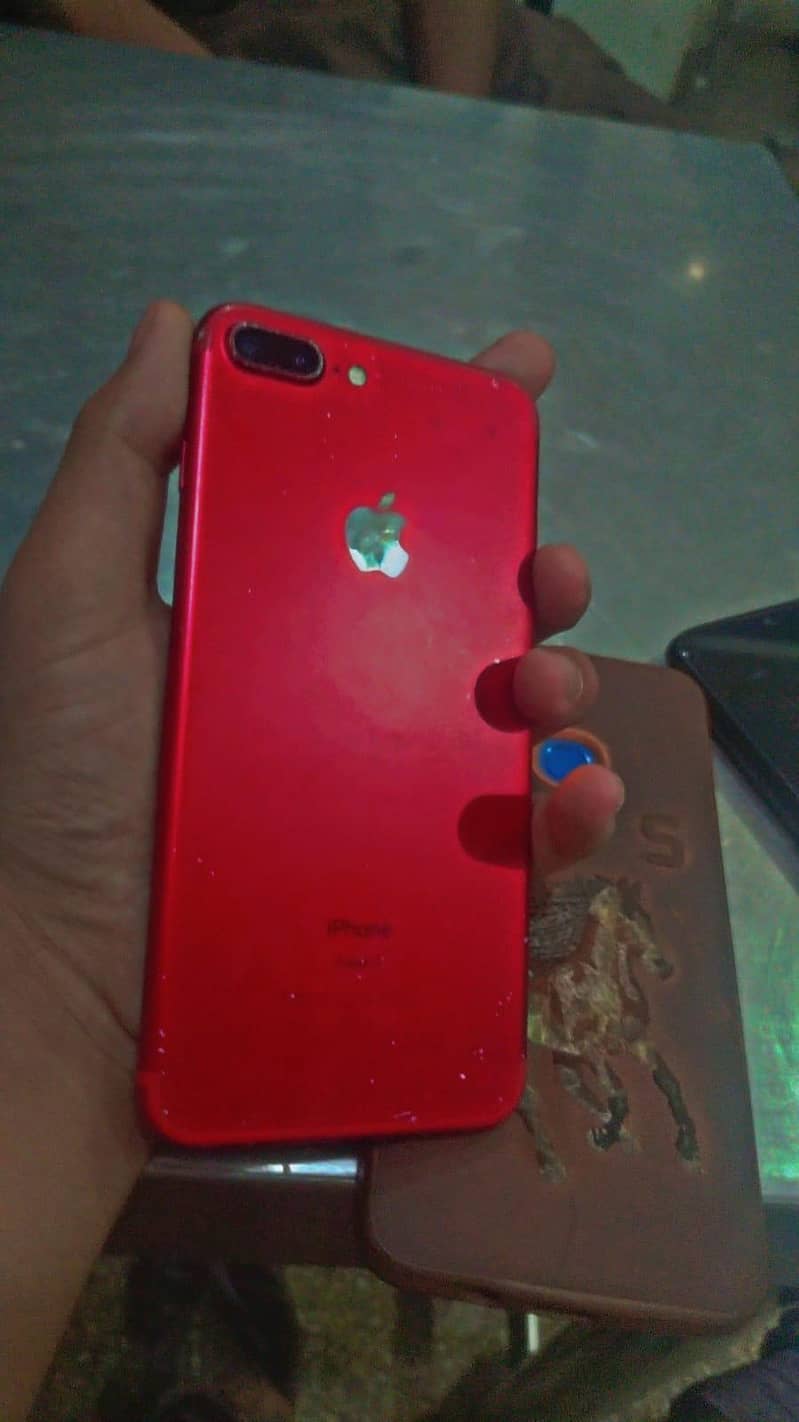 Apple iPhone 7 Plus 4