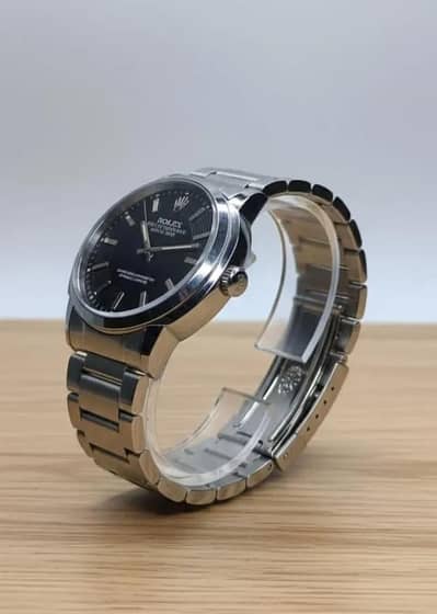 Mens stailless steel watch