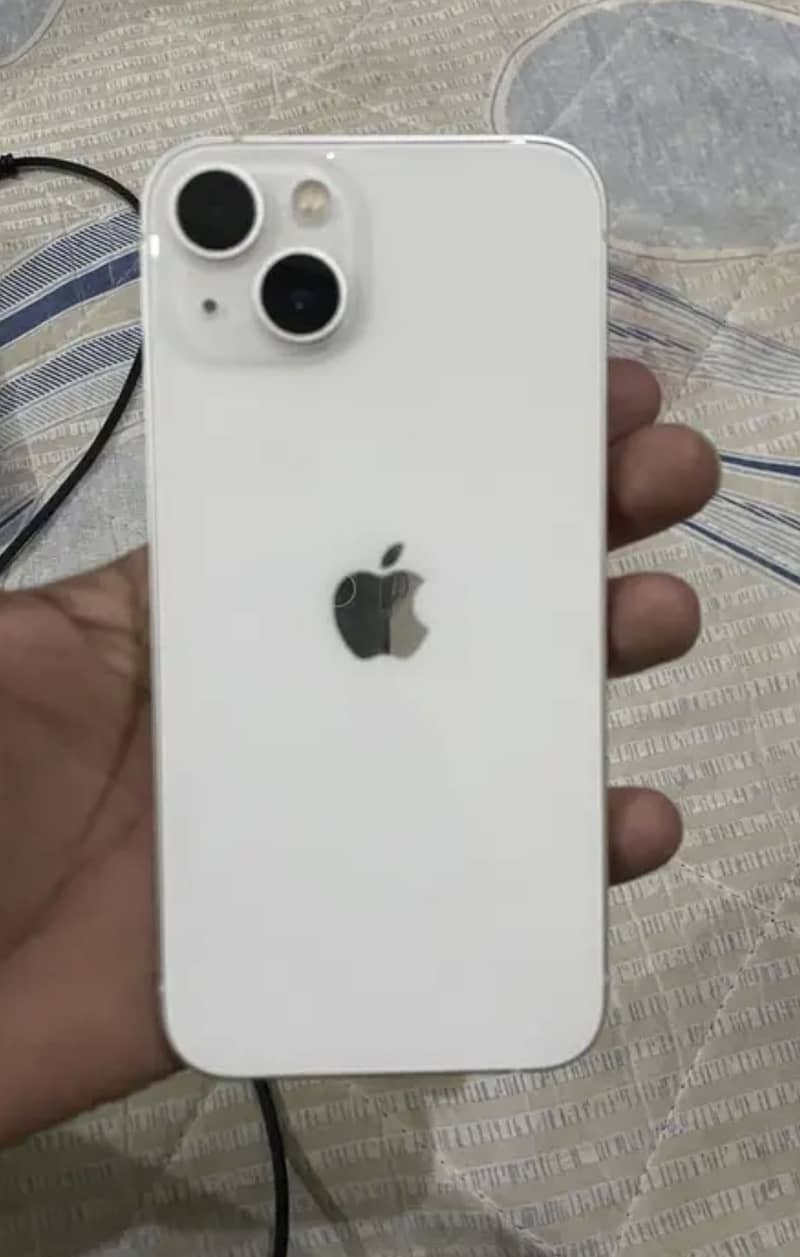 iPhone 13 3