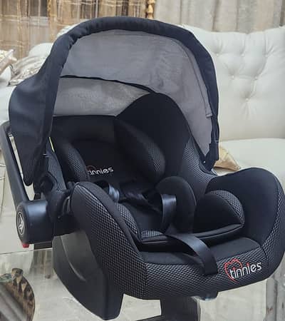 TINNIES baby carrier