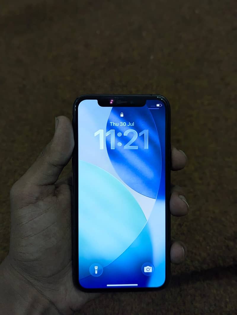 Apple iPhone 11 Pro 2