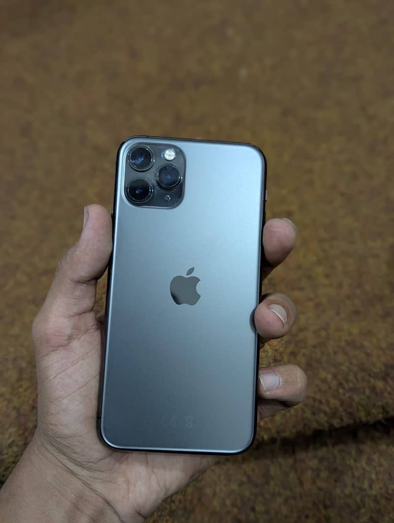 Apple iPhone 11 Pro 7