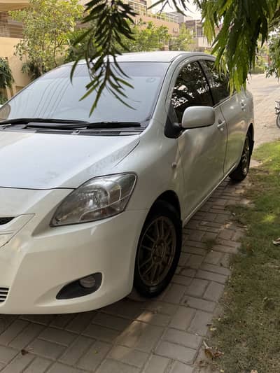 Toyota Belta 2006