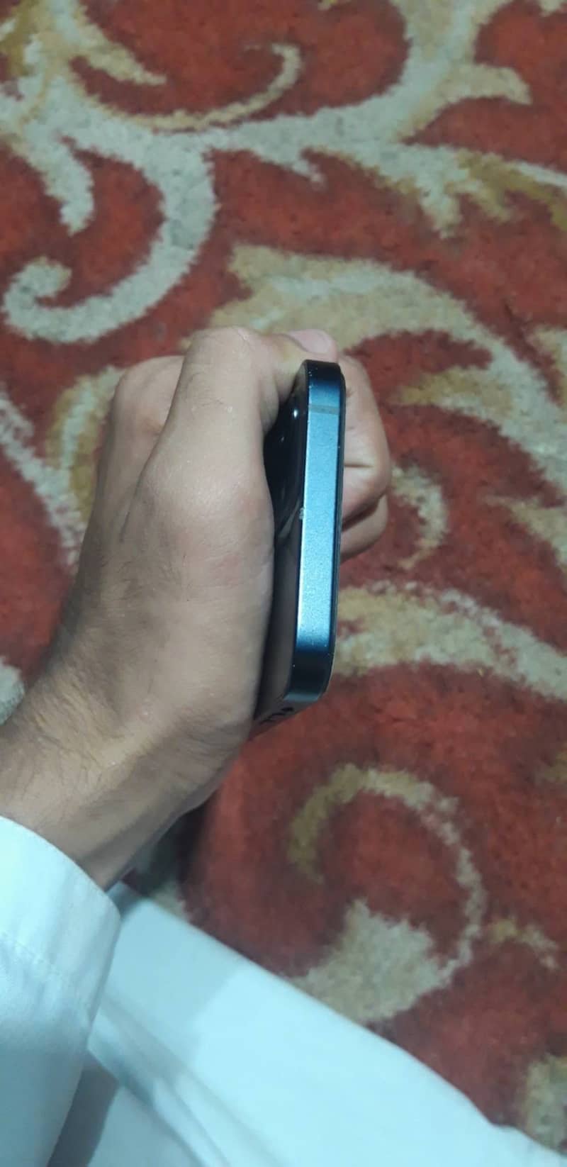 Apple iPhone 12 3