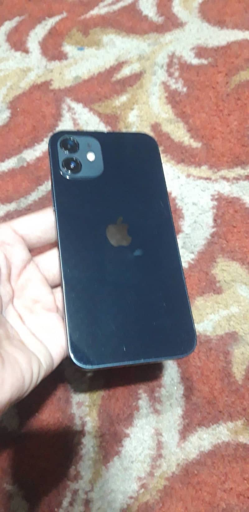 Apple iPhone 12 4