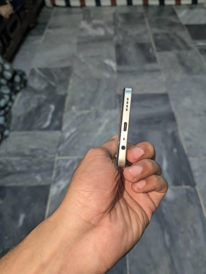 Realme Note 60 3