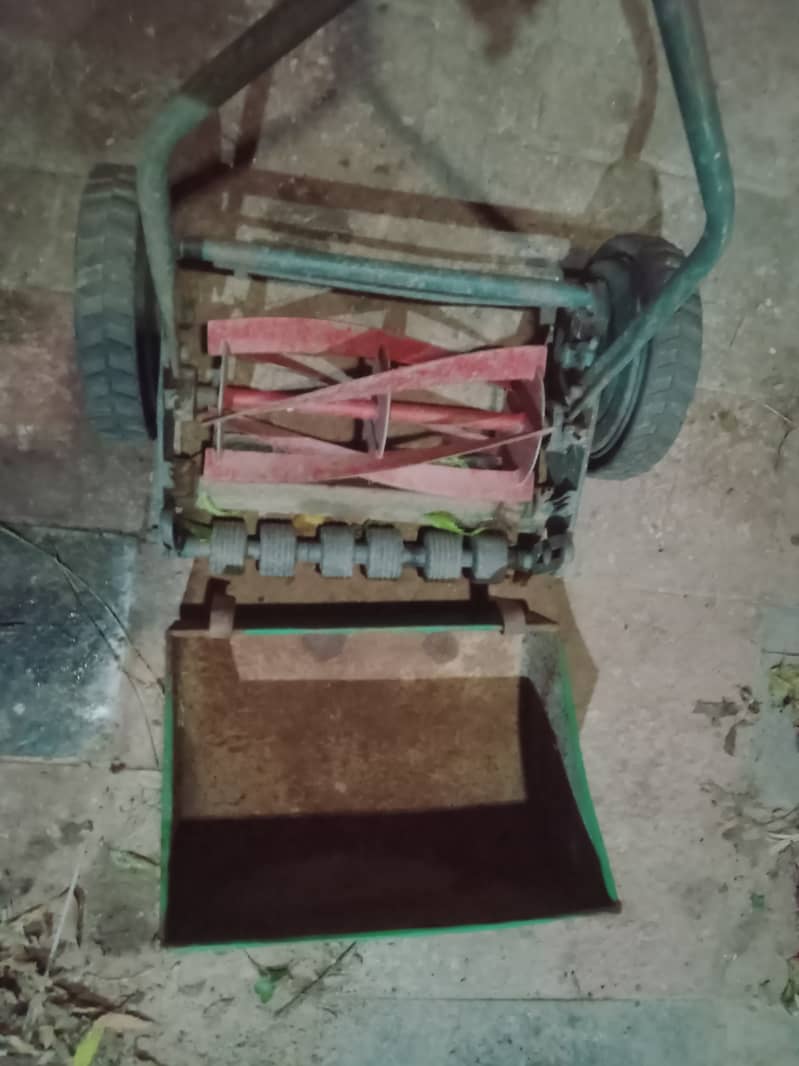 Grass cutting machine 4