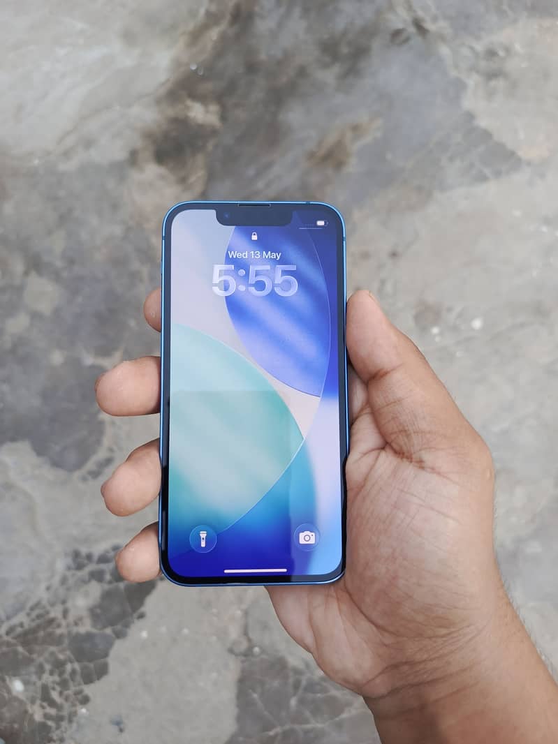 Apple iPhone 13 mini 1