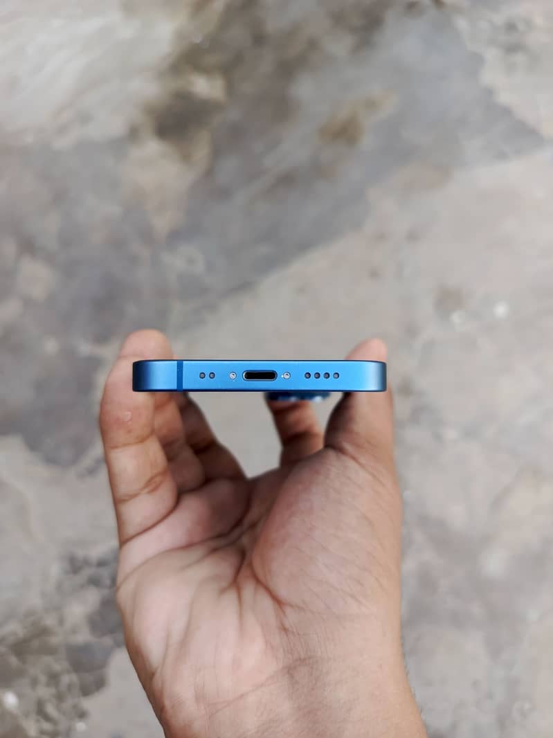 Apple iPhone 13 mini 3