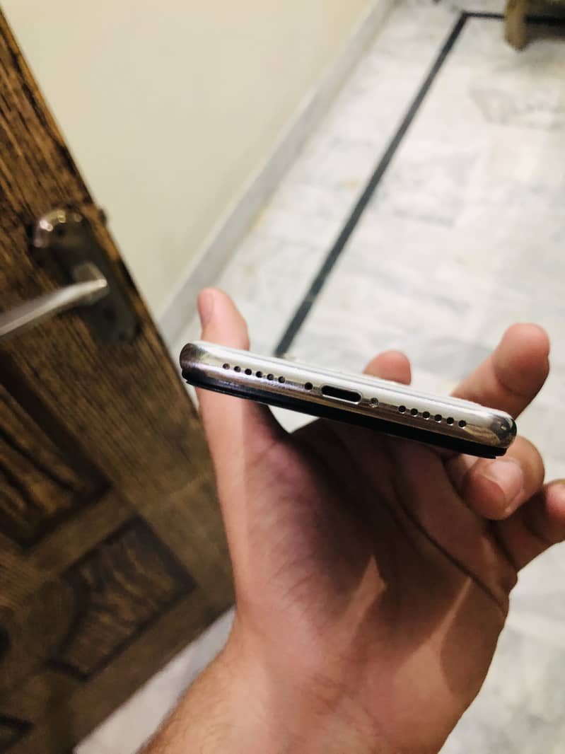 Apple iPhone X 2