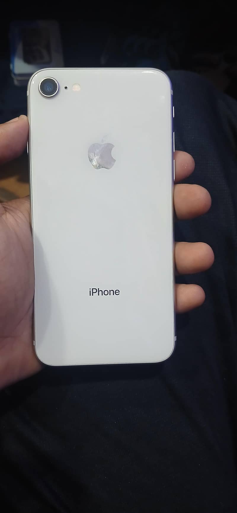 Apple iPhone 8 1