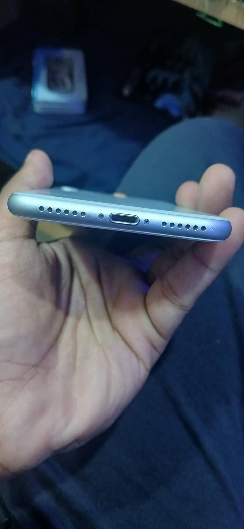 Apple iPhone 8 2