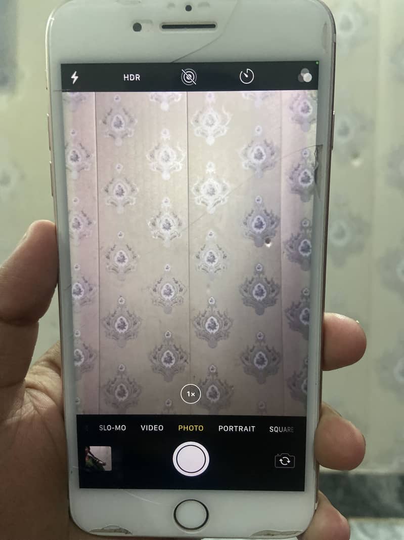Apple iPhone 7 Plus 2
