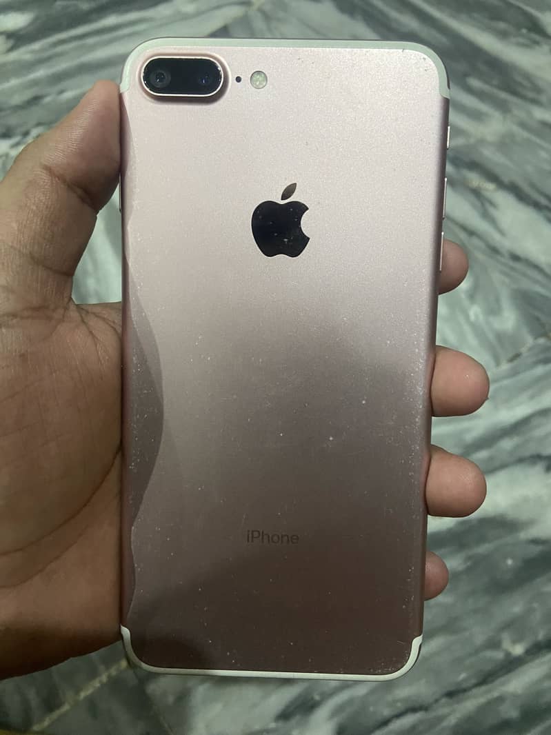 Apple iPhone 7 Plus 4