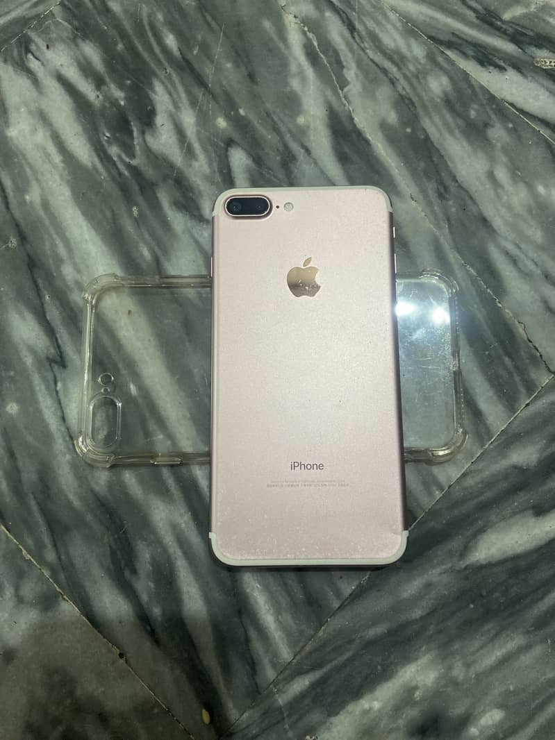 Apple iPhone 7 Plus 5