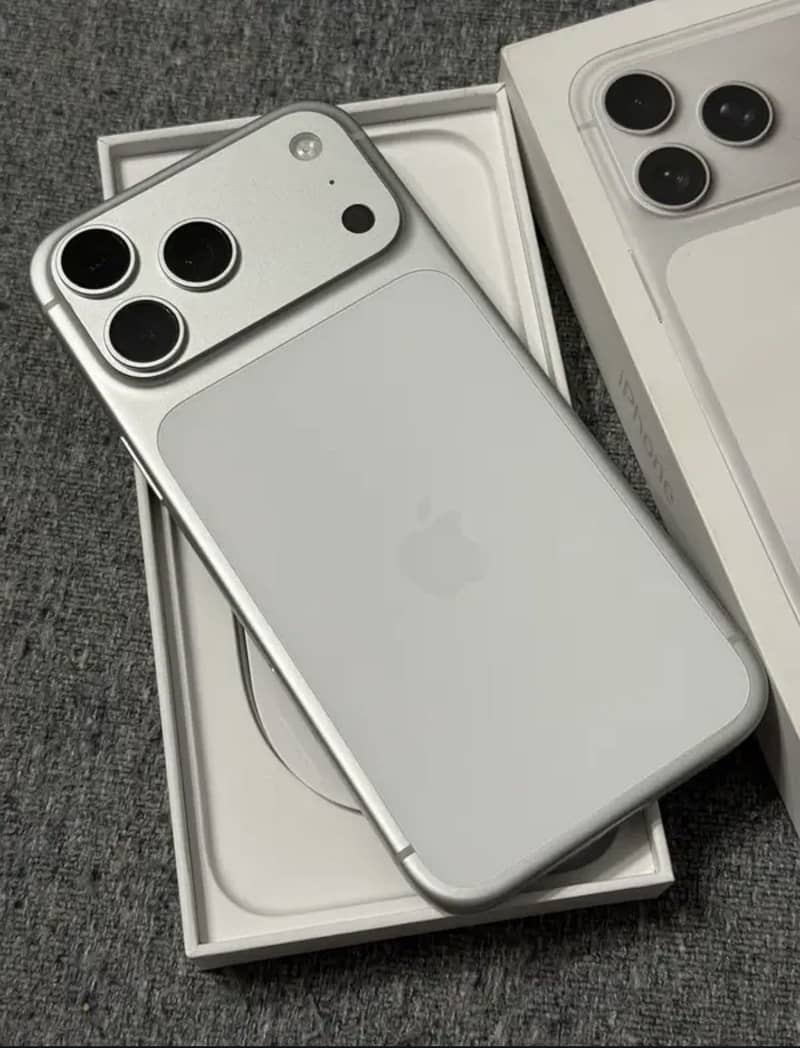 Apple iPhone 17 Pro 1