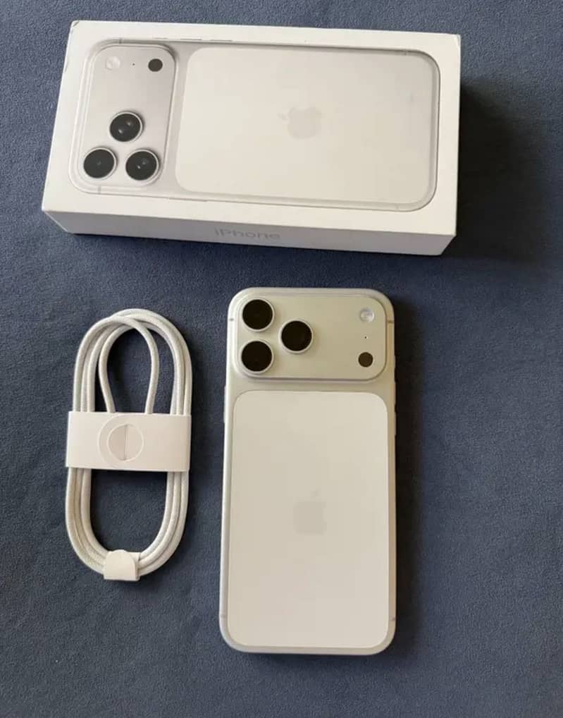 Apple iPhone 17 Pro 2