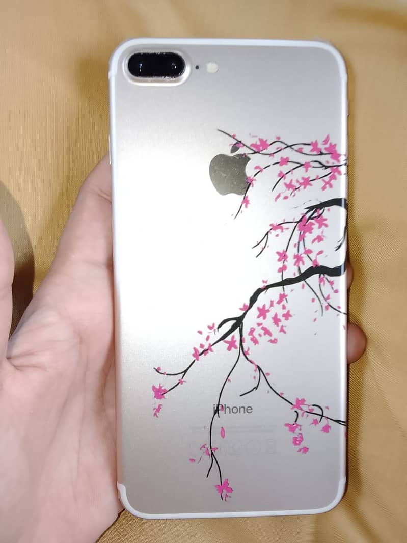 Apple iPhone 7 Plus 0