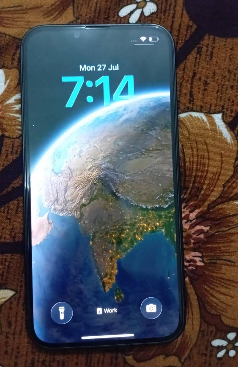 Apple iPhone 13 1