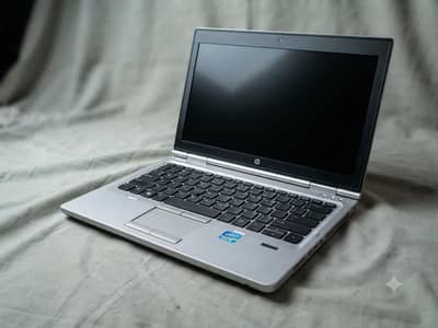 Hp Elite book core I5 3rd generation 4Gb ram 128GB ssd