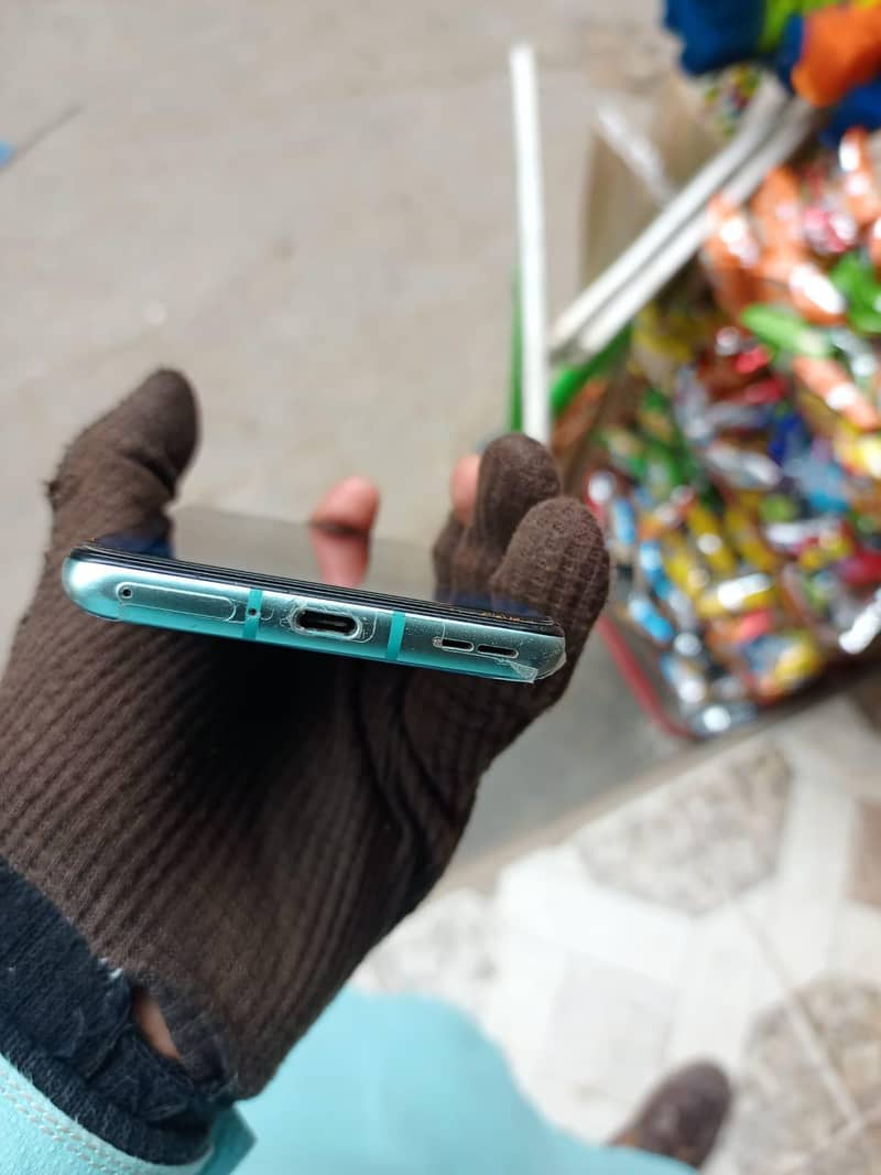 One Plus 8T 1