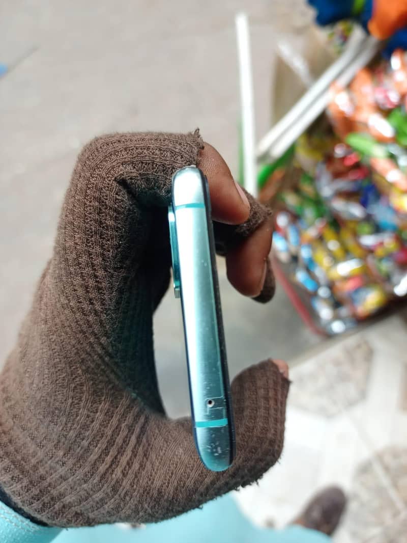 One Plus 8T 4