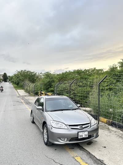 Honda Civic Oriel 2004