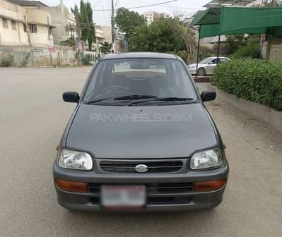 Daihatsu Cuore 2005 only contact on whatsapp