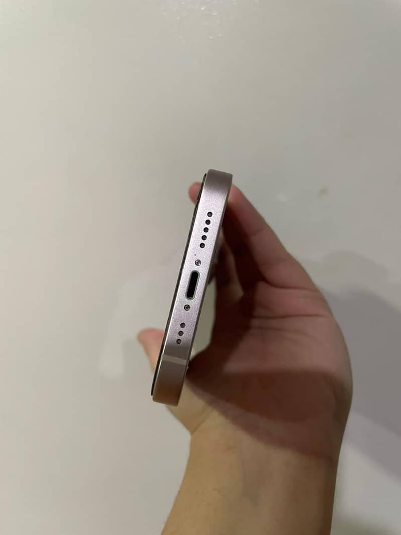 Apple iPhone 13 3