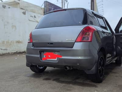 Suzuki Swift Dlx 2012