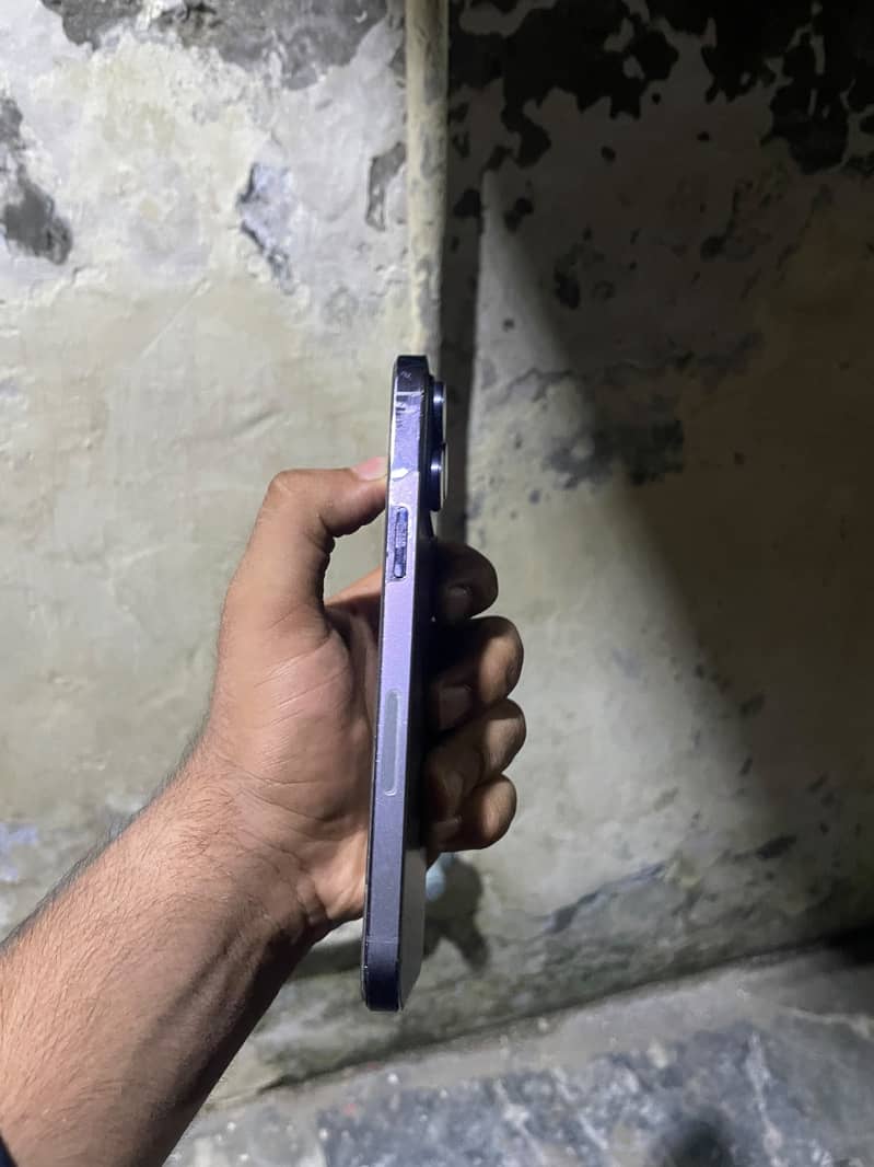 Apple iPhone 14 Pro Max 2