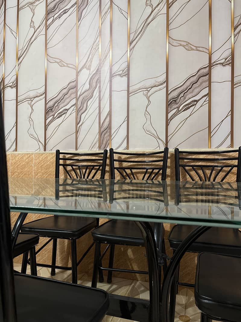 Dining table and chairs 0