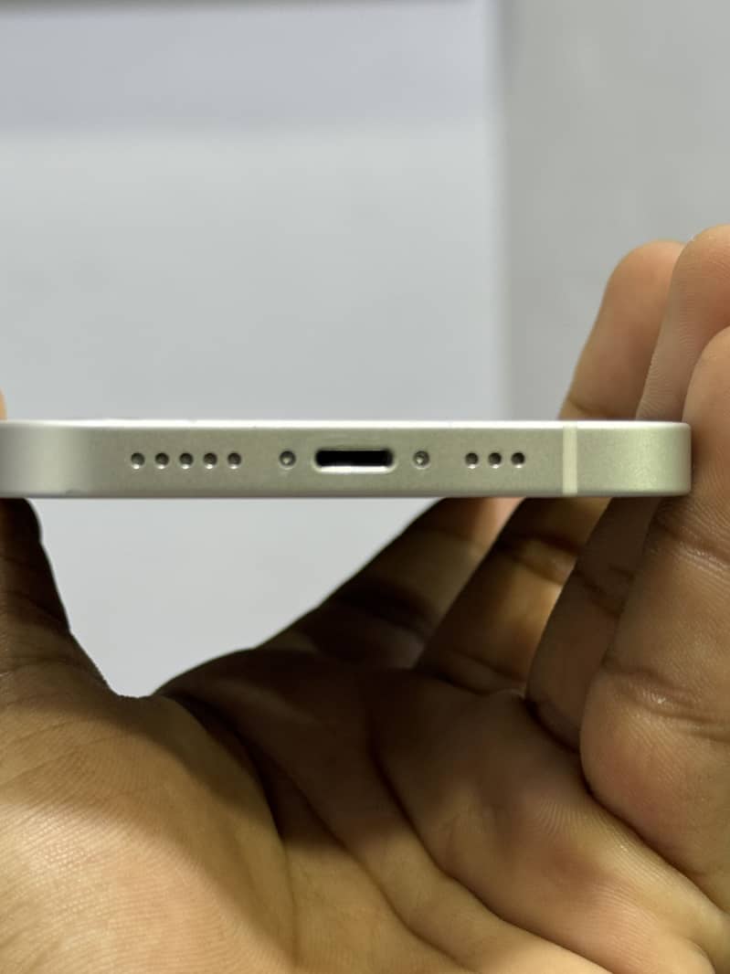 Apple iPhone 12 2