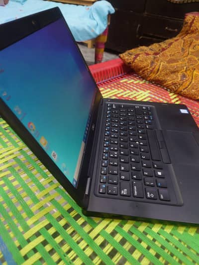 Dell latitude 5490 i3 8th generation  4/128 i3 8th generation  4/128