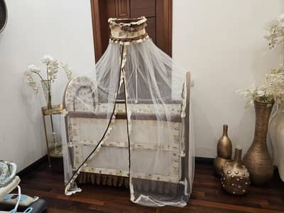 baby/kids cot for sale