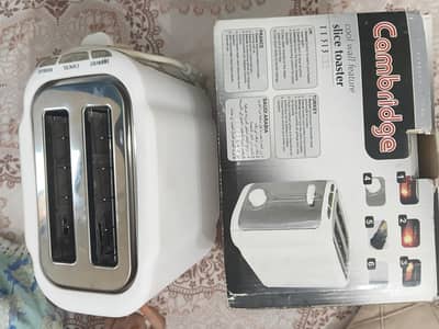 cambridge ki toaster bilkul new ha kabhi use nhi ki