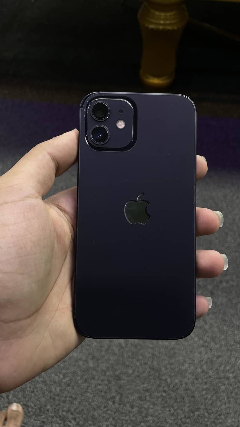 Apple iPhone 12 0