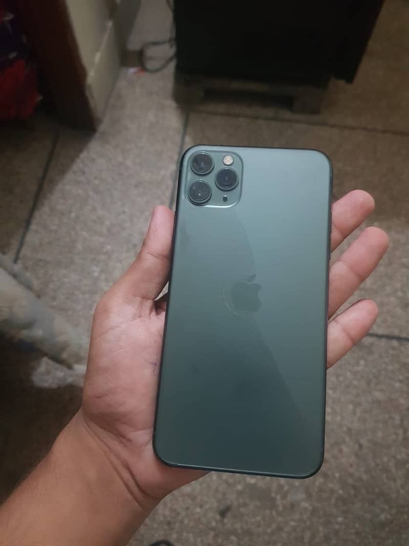 Apple iPhone 11 Pro Max 2