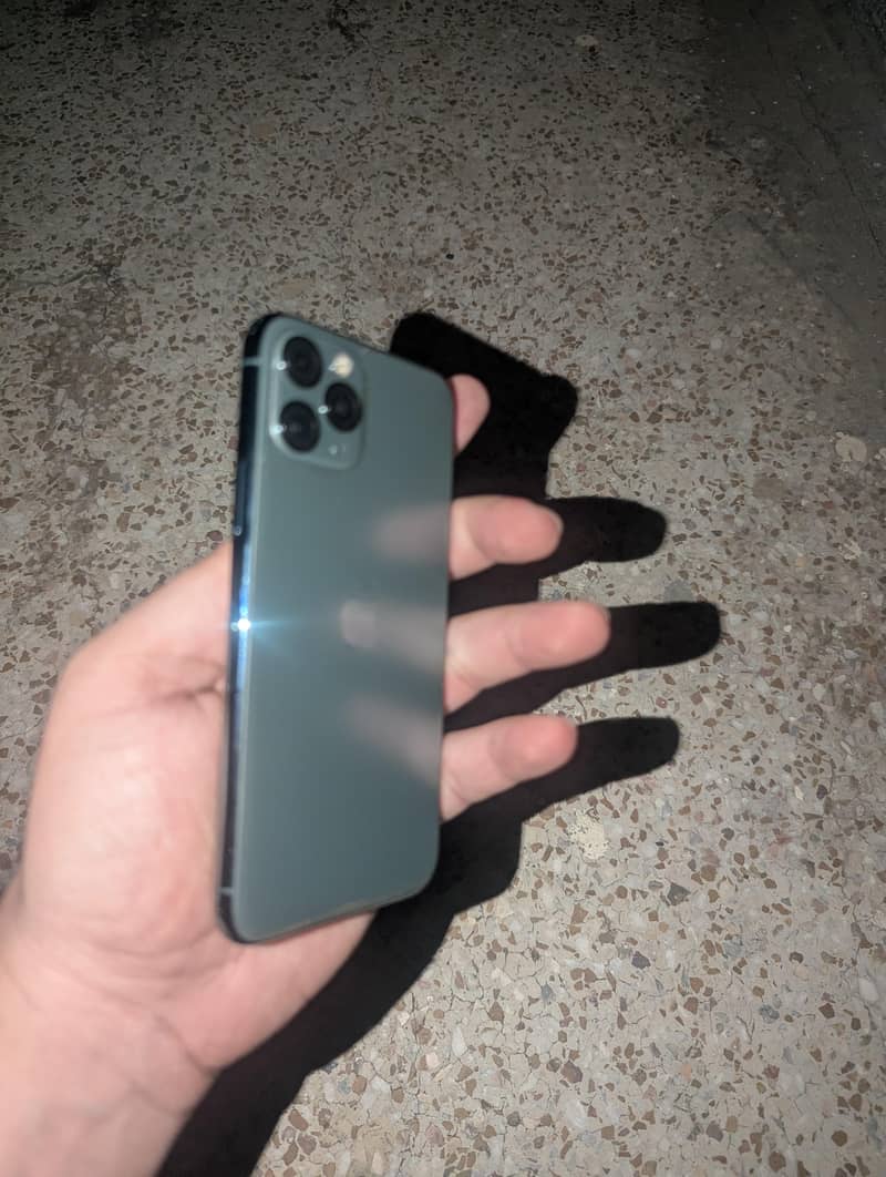 Apple iPhone 11 Pro 1