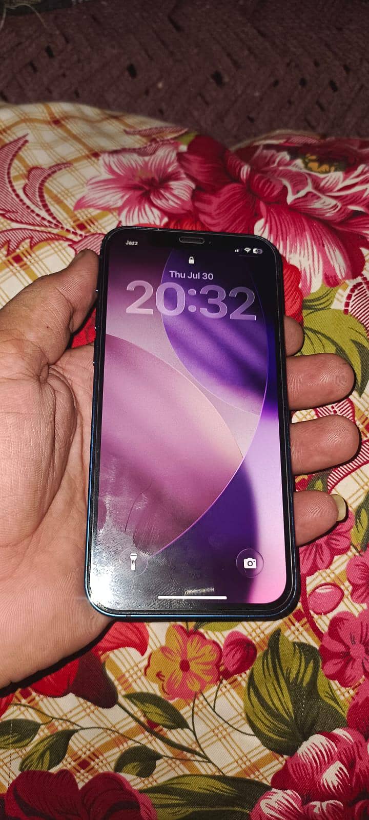 Apple iPhone 12 1