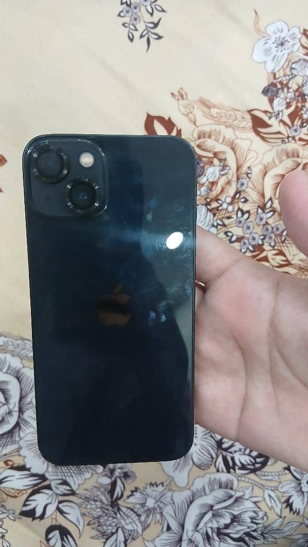 Apple iPhone 13 0