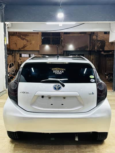 Toyota Aqua 2012