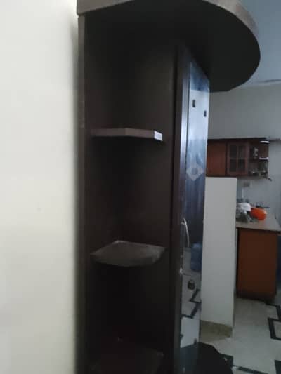 Dressing cabinet