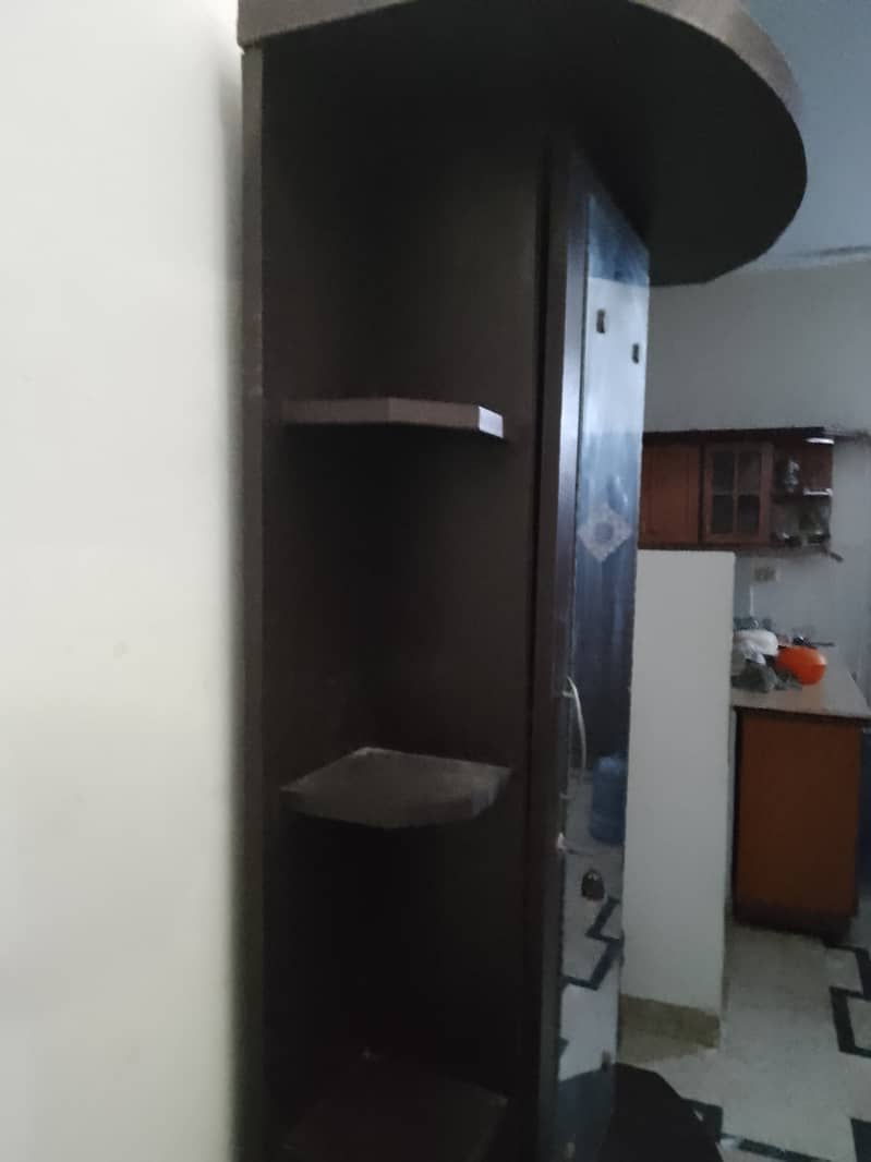 Dressing cabinet 0